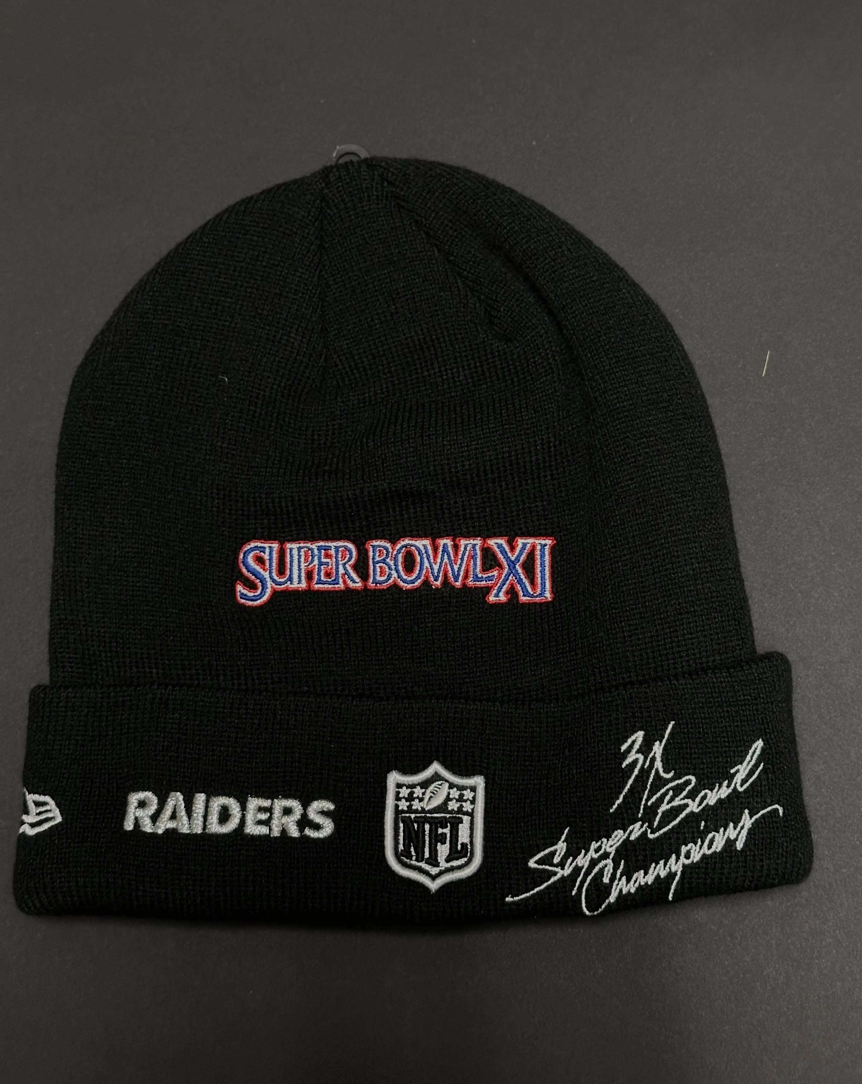 LAS VEGAS RAIDERS 3X SUPERBOWL CHAMPIONS NEW ERA WINTER HAT