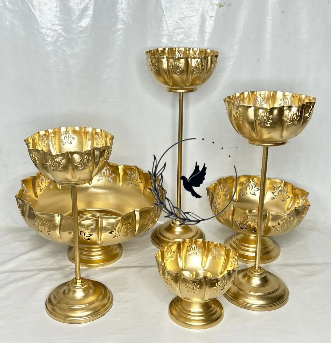 Lotus Cut Urli, Stand & 3 Floating Diya Combo for Ganesh Puja Decoration 2023