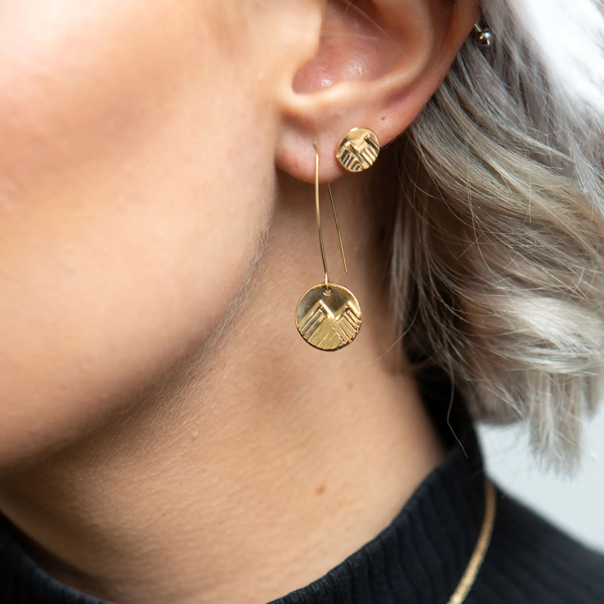 Mountain Stud Earrings in 14K Gold