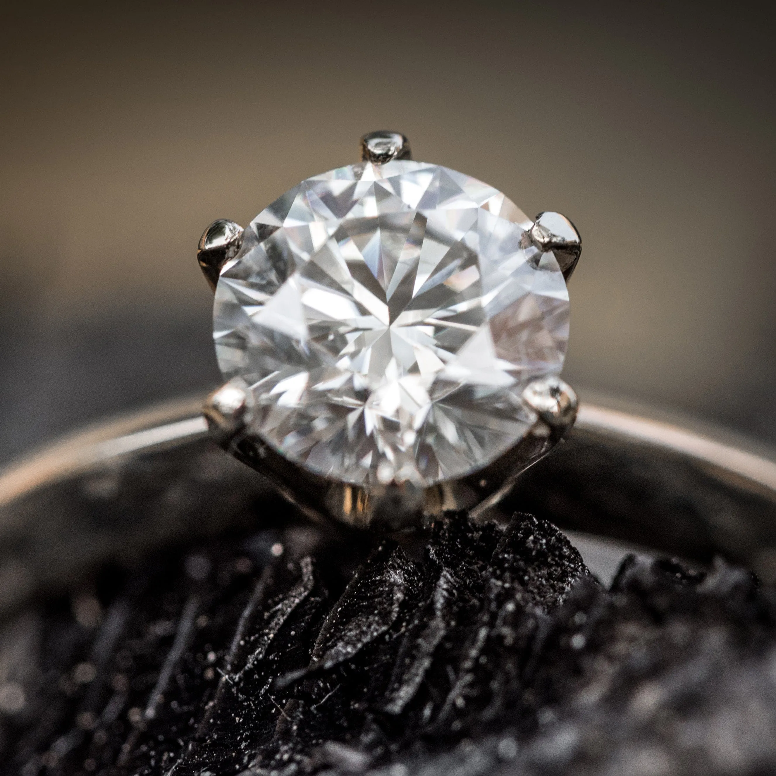 Round Diamond Engagement Rings, Lab Grown