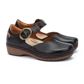 Women's Pikolinos Granada Leather Shoes Color: Black